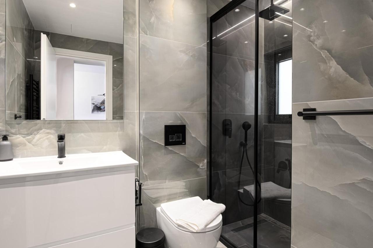 Lux Apt Next To Port & City Center Iraklion Buitenkant foto