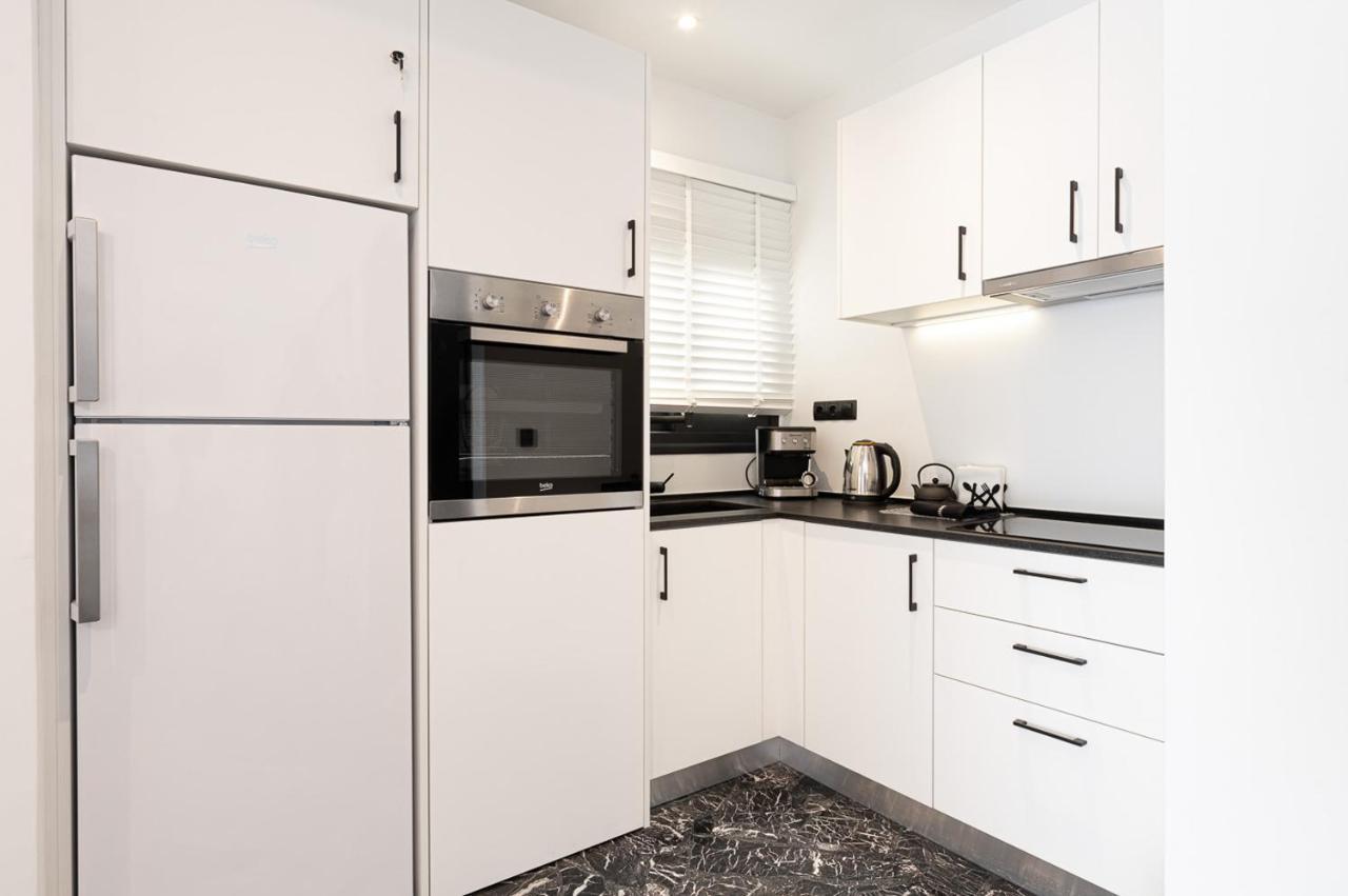 Lux Apt Next To Port & City Center Iraklion Buitenkant foto