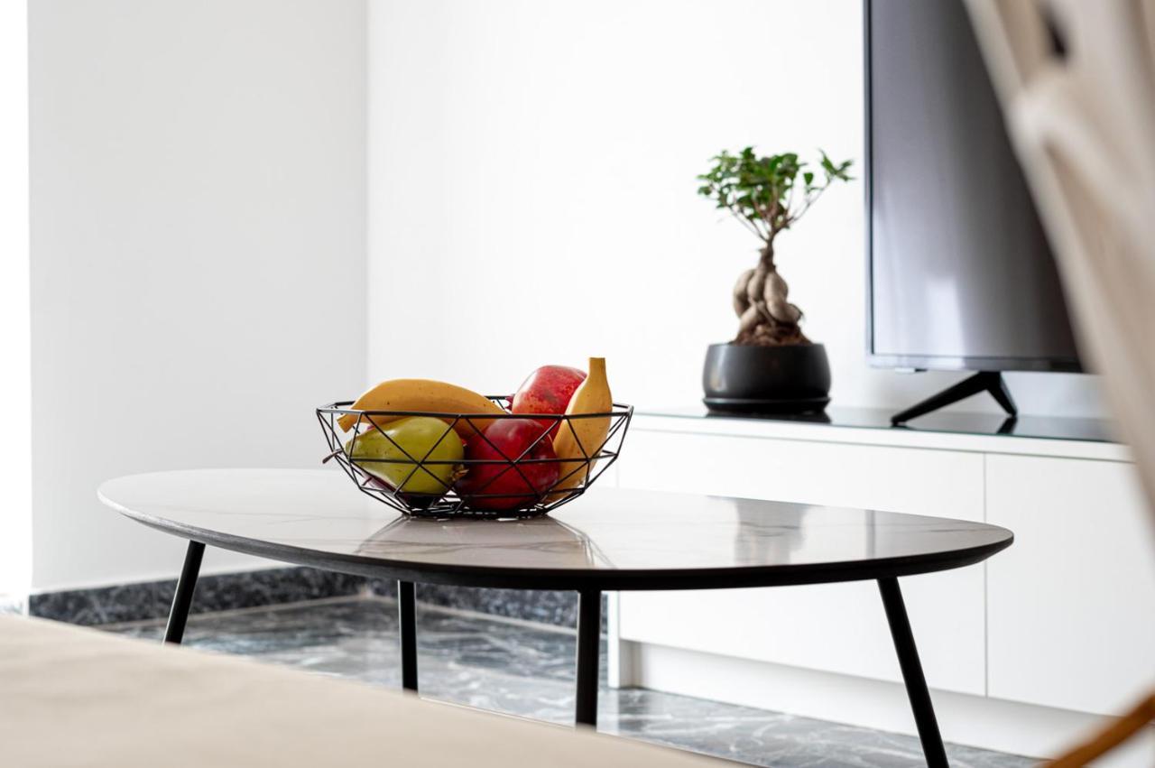 Lux Apt Next To Port & City Center Iraklion Buitenkant foto